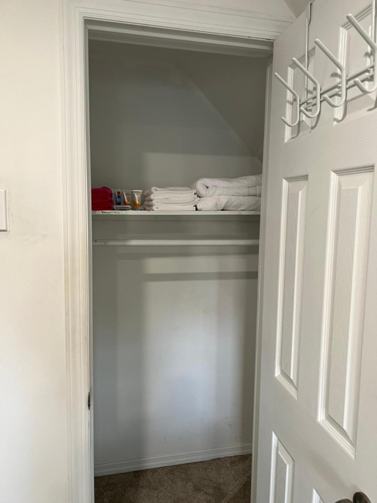 Homestay Modern & Cozy In Queens Near Train Station And Buses New York
